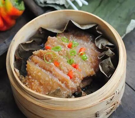 荷叶粉蒸肉 
