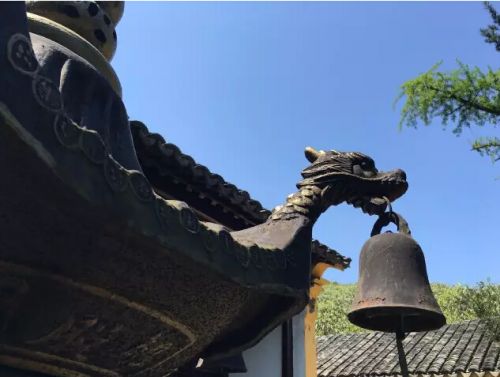 唐代风格的雕品